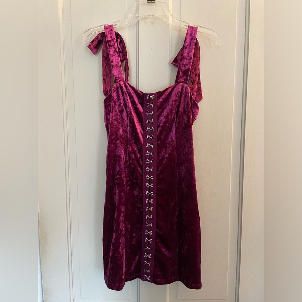 Forever 21 Size Small Faux Velvet Mini Dress